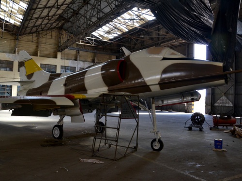 Restauran un A-4C con los colores de la Guerra de Malvinas